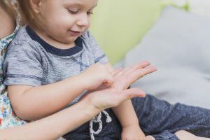 dermatitis kontak adalah